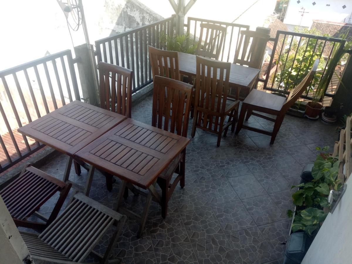 Losmen Fadel Malioboro Jogja Yogyakarta Exterior foto