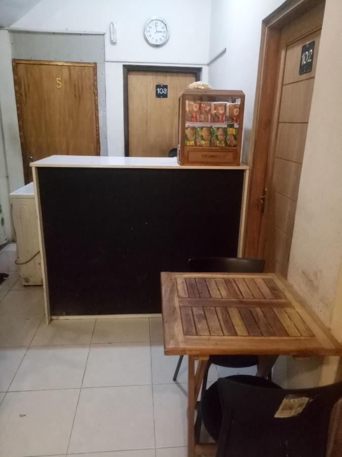 Losmen Fadel Malioboro Jogja Yogyakarta Exterior foto