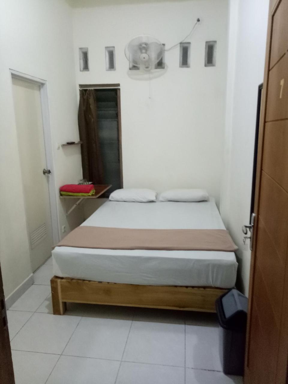 Losmen Fadel Malioboro Jogja Yogyakarta Exterior foto